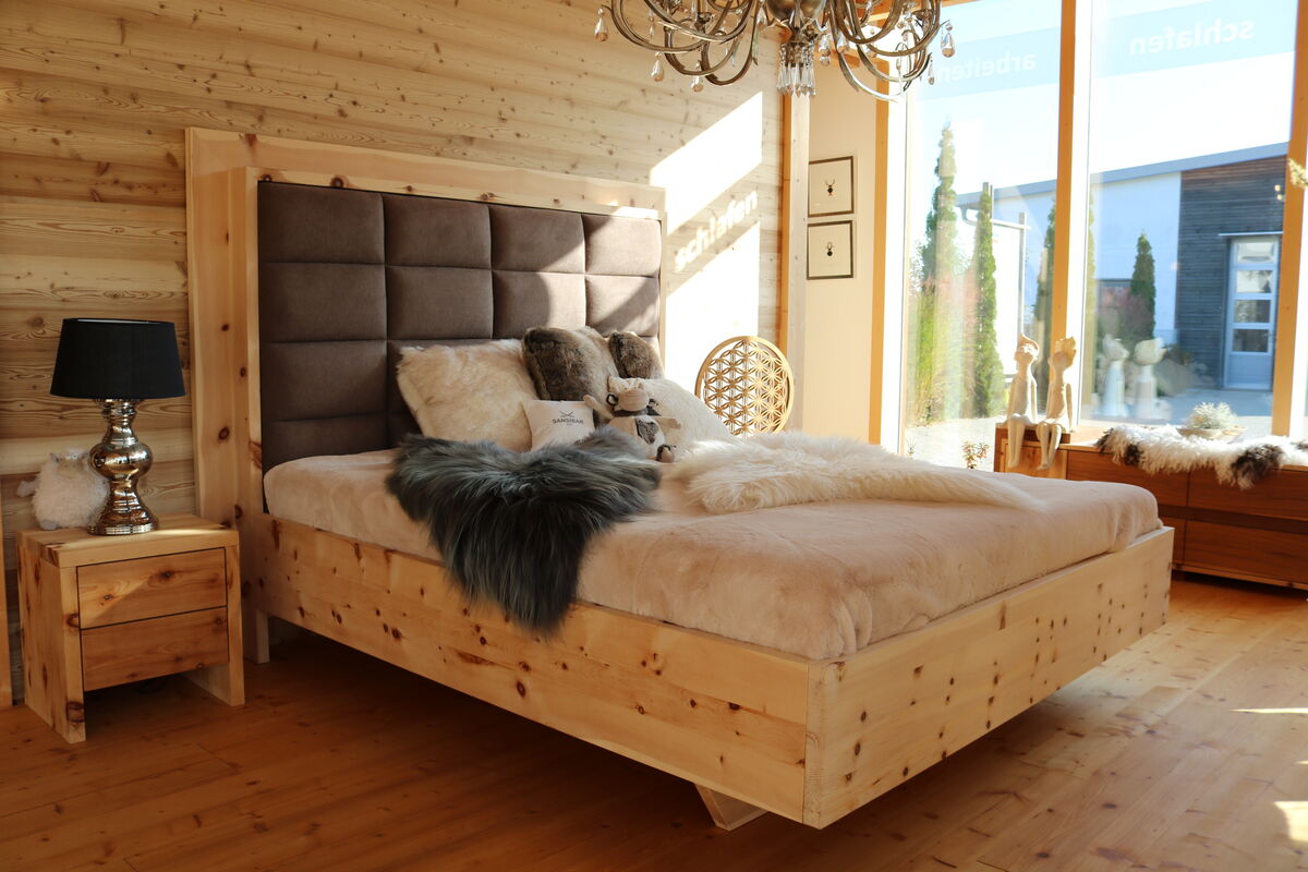 Zirbenbett | Zirbenholzbett  Nuernberg mit Polsterbett 160 | 180 | 200 x 200 kaufen, hergestellt in Bayern